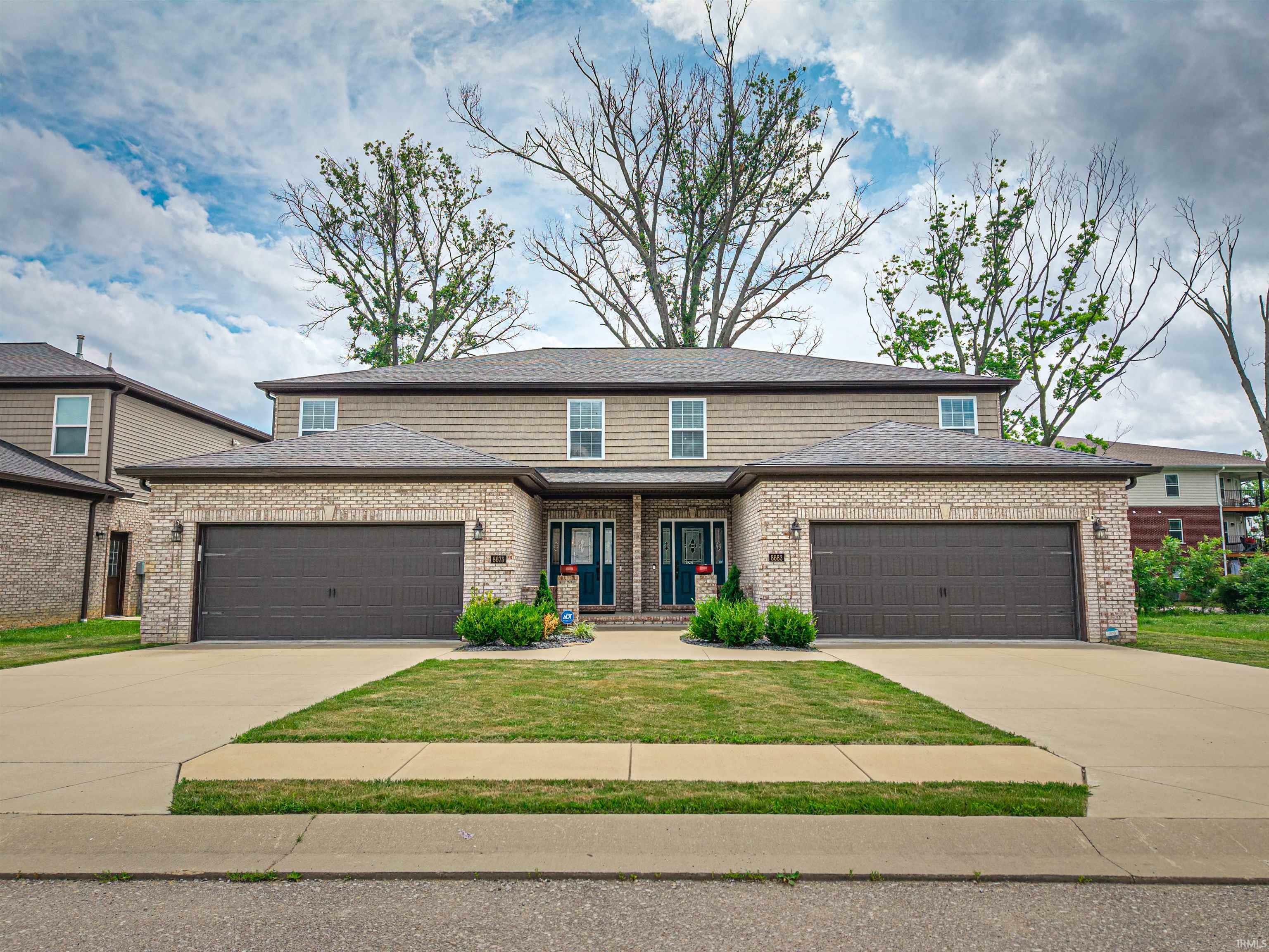 8675 Pebble Creek Drive  Newburgh IN 47630 photo
