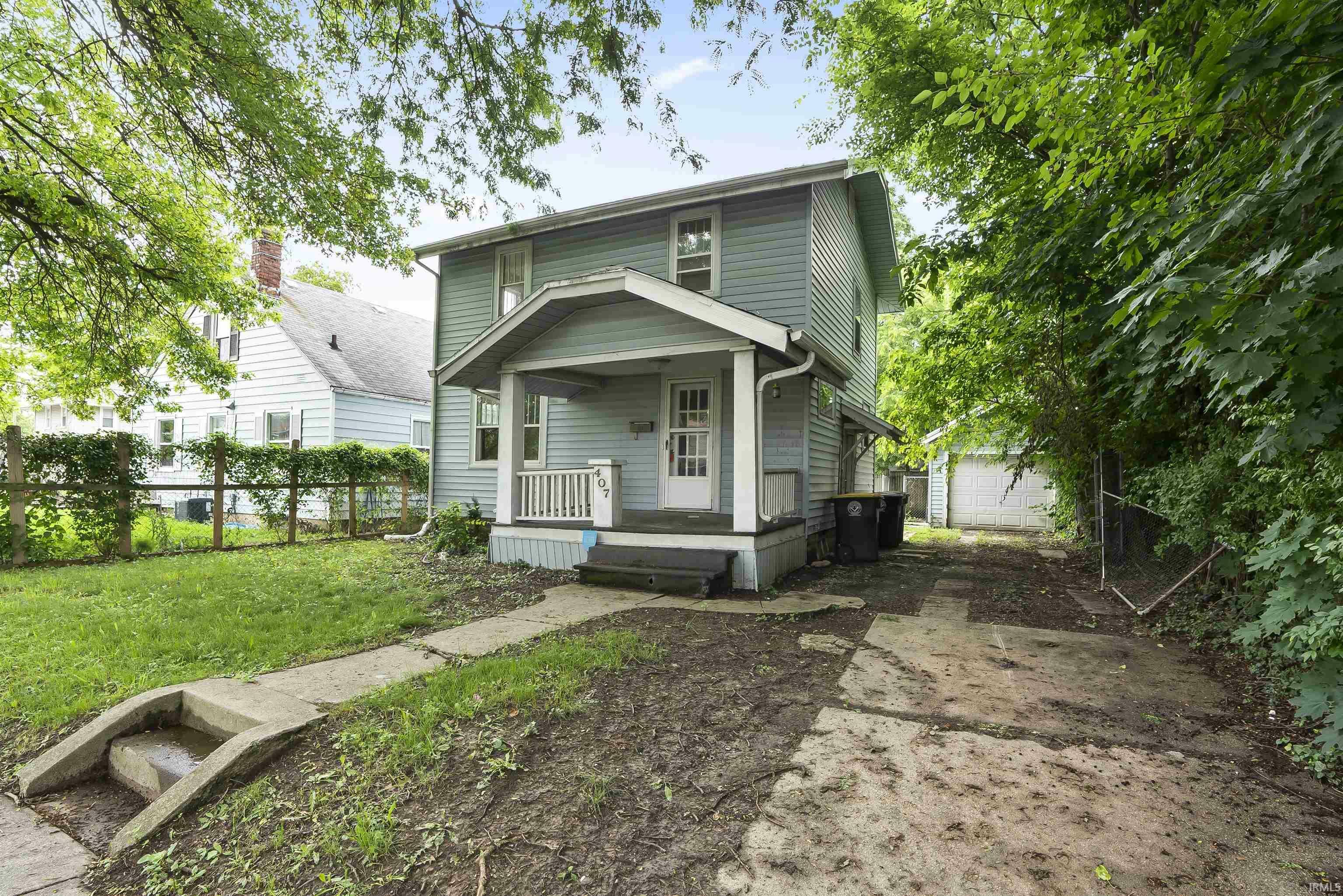 Property Photo: 407 W Branning Avenue IN 46807-2326