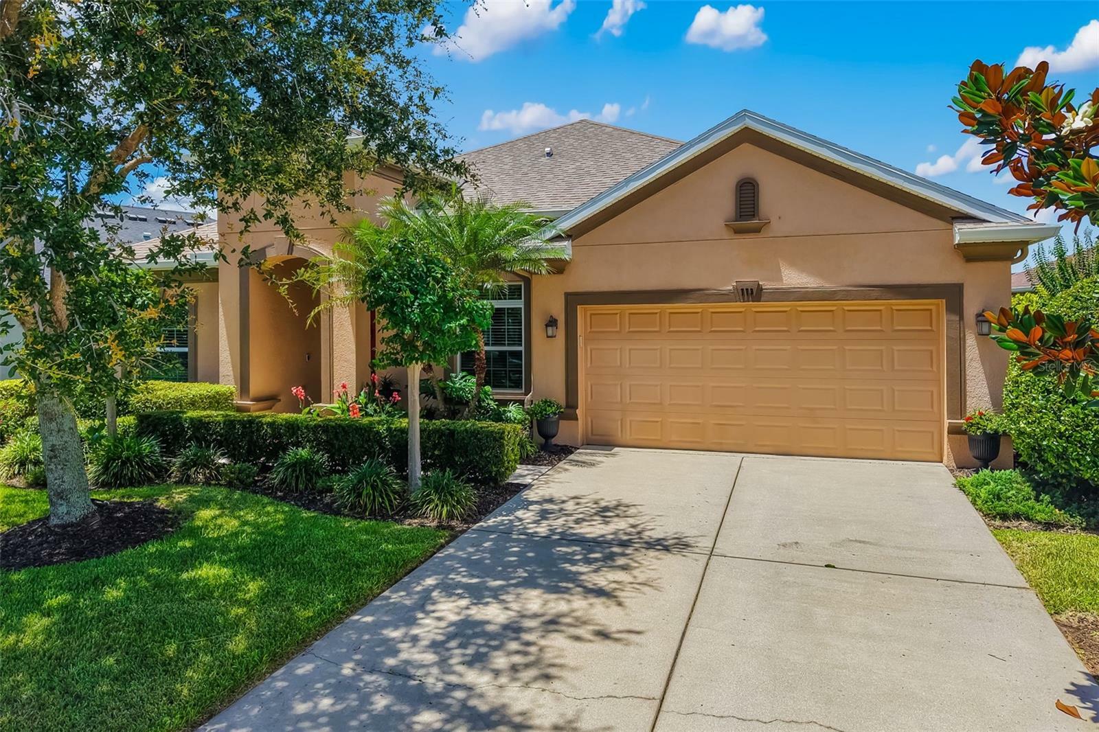 Property Photo: 773 Rosemary Circle FL 34212