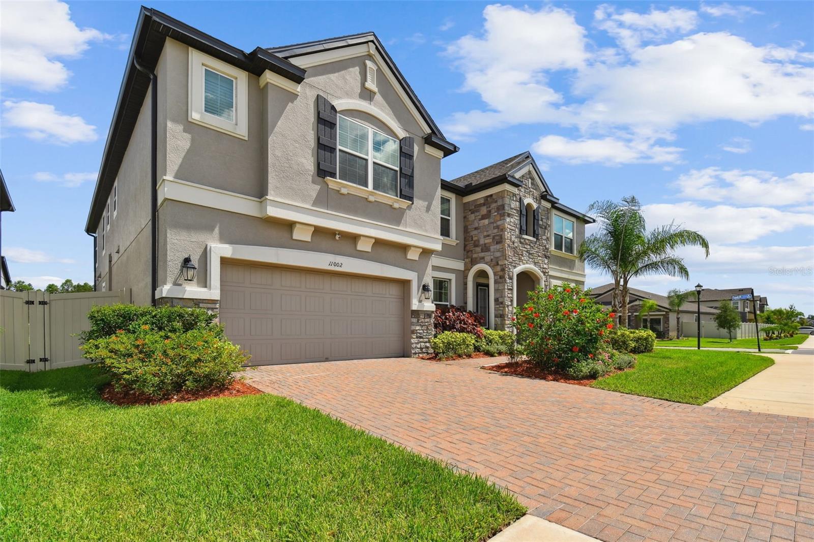 Property Photo: 11002 Sundrift Drive FL 33647