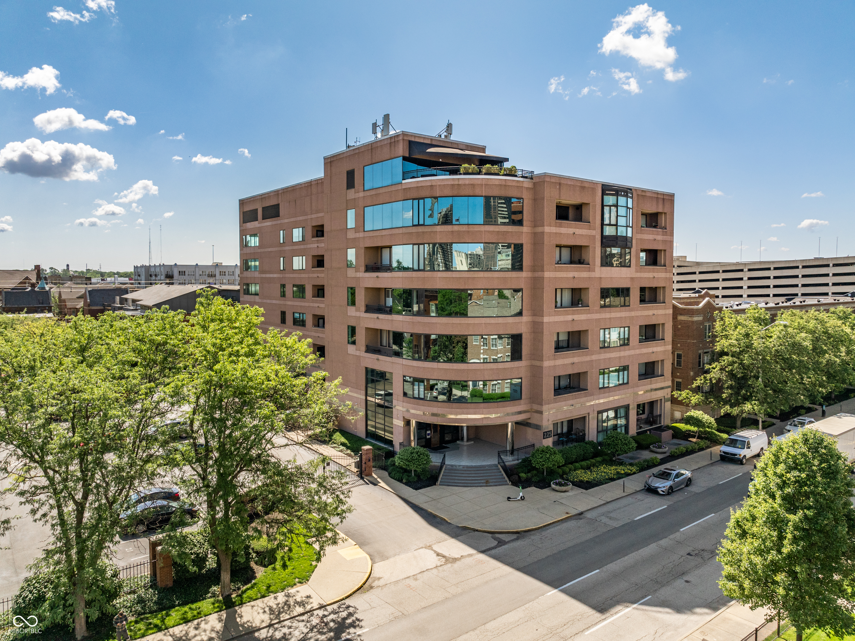225 N New Jersey Street 52  Indianapolis IN 46204 photo
