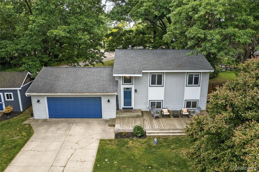 Property Photo:  4405 Lamson Drive  MI 48329 1934 