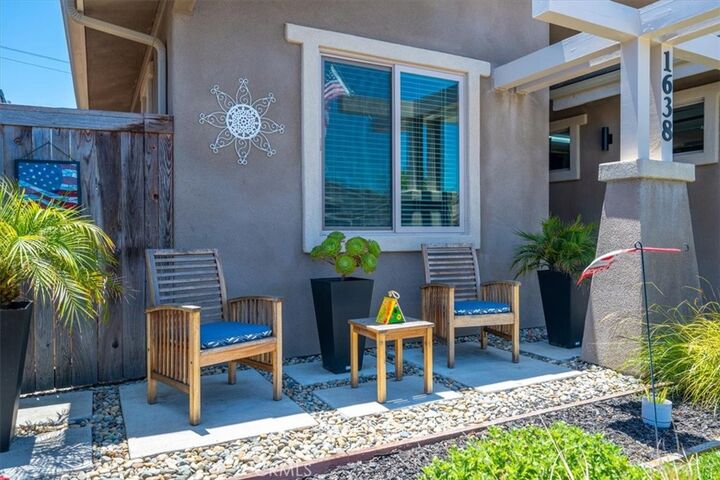 Property Photo: 1638 Monterey Avenue CA 93433