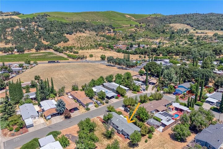 Property Photo: 13937 Chestnut Lane CA 95423