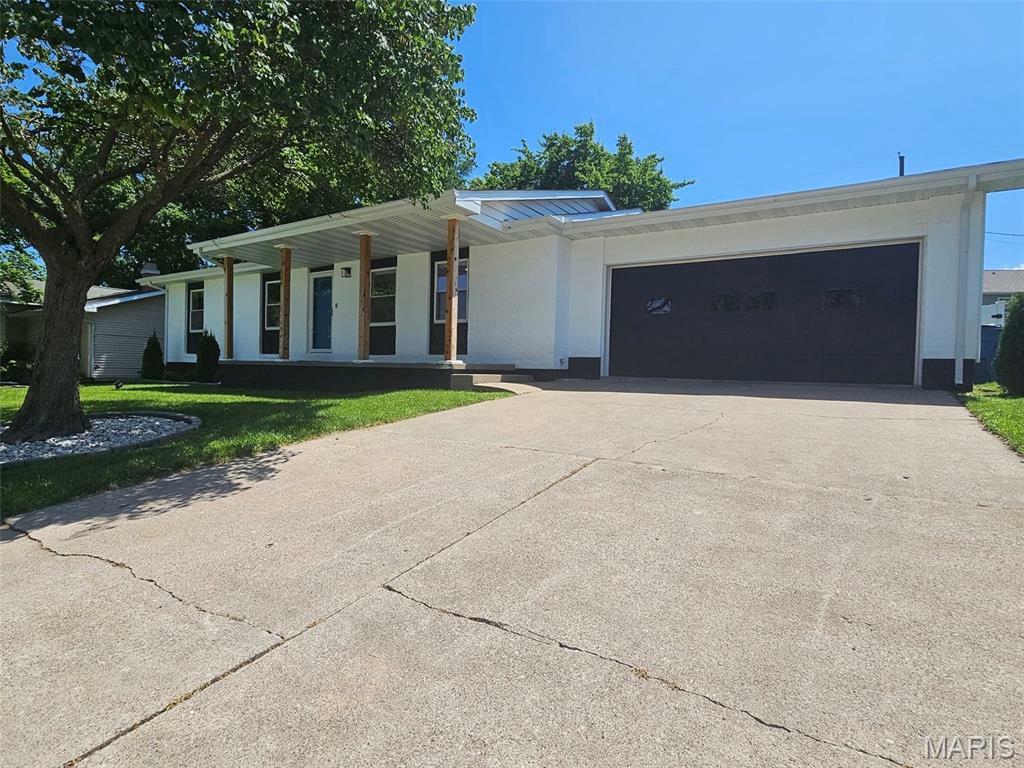 Property Photo: 23 Hamlin Heights Drive MO 63401