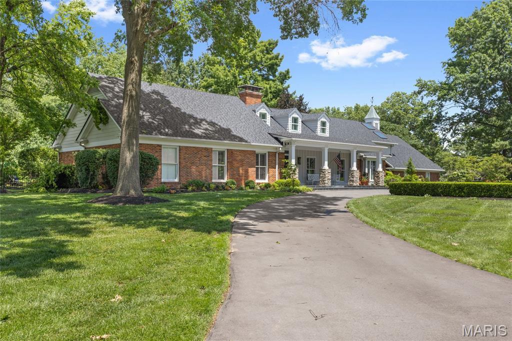Property Photo: 13527 Royal Glen Drive MO 63131