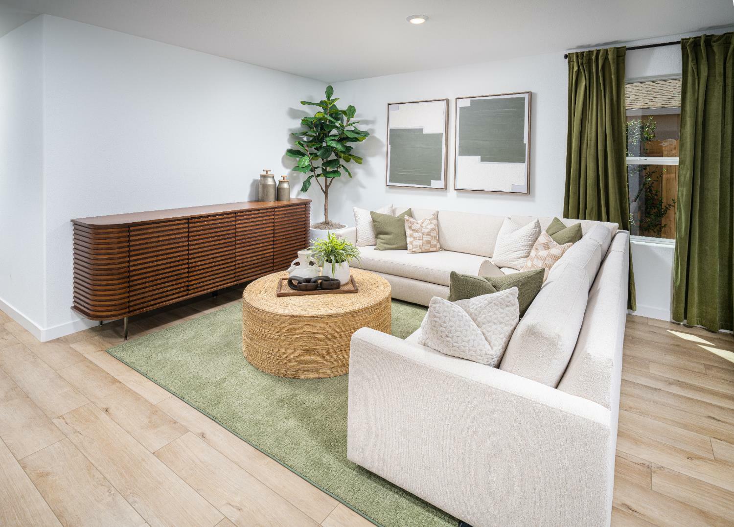 Property Photo: 4442 Greenshank Way CA 95742