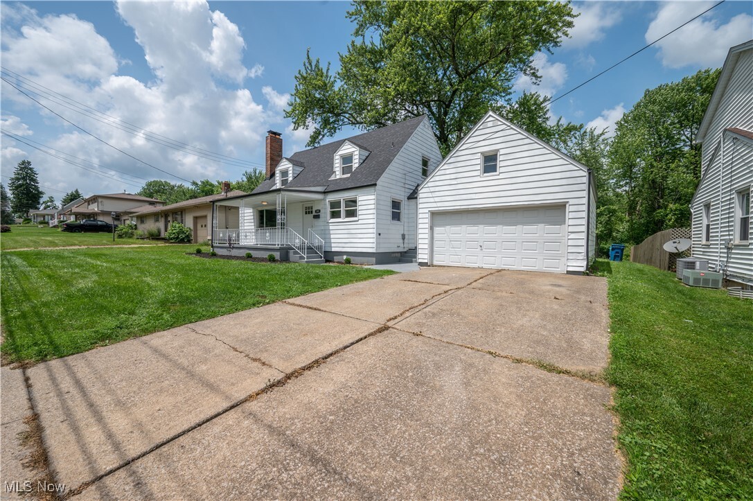 Property Photo: 595 Elm Street OH 44471
