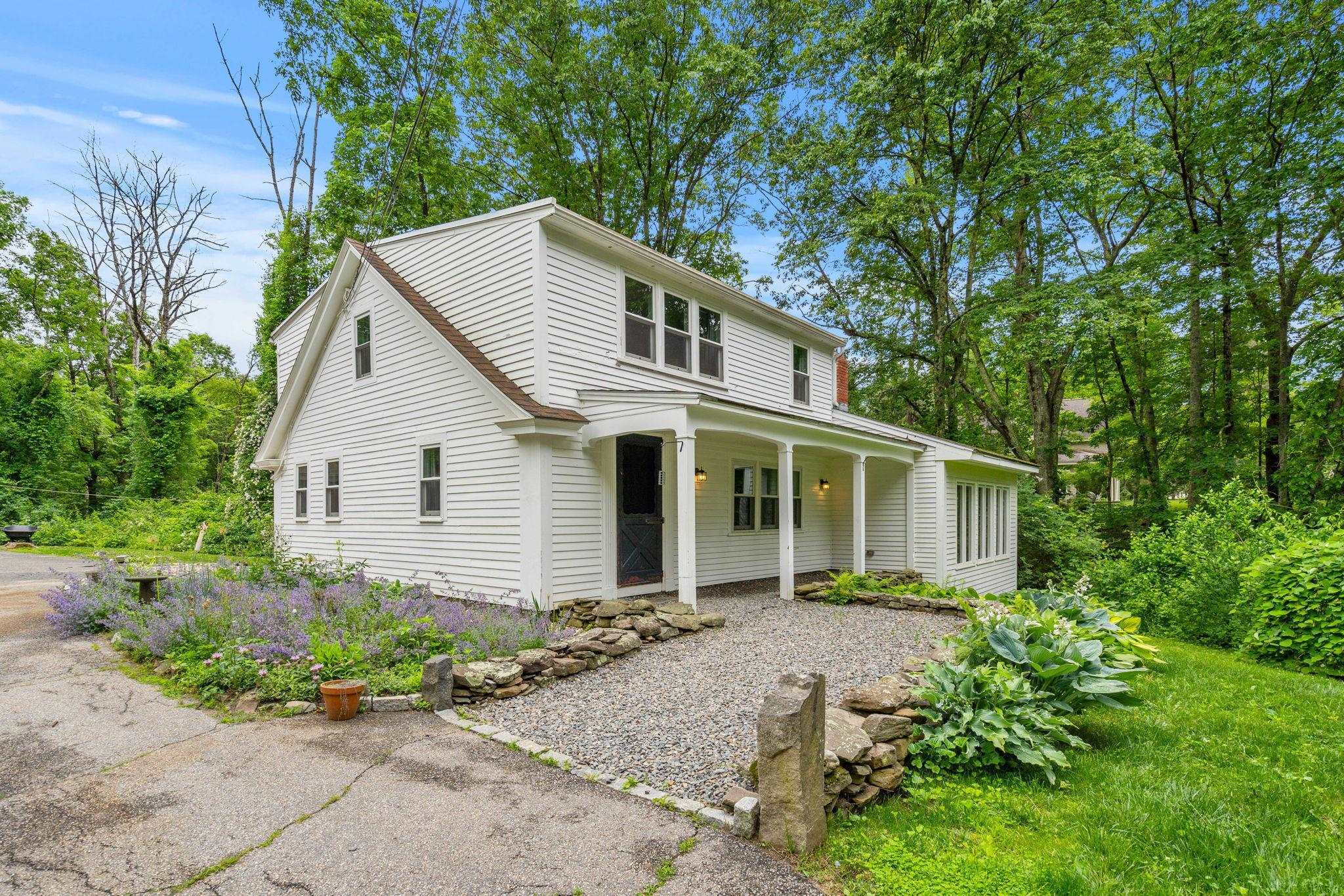 129 Haverhill Road  East Kingston NH 03827 photo