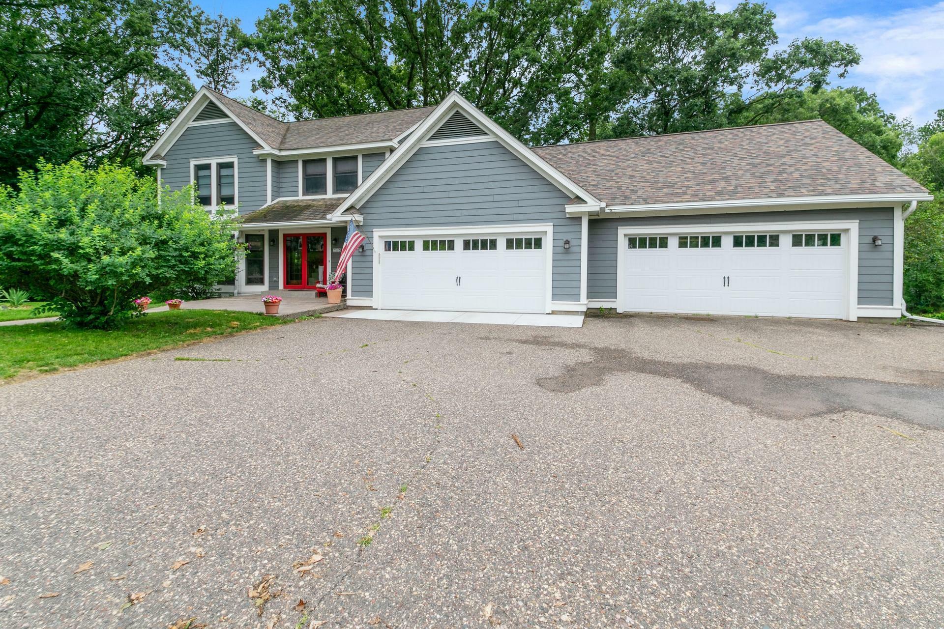 523 Knollwood Drive  Hudson WI 54016 photo