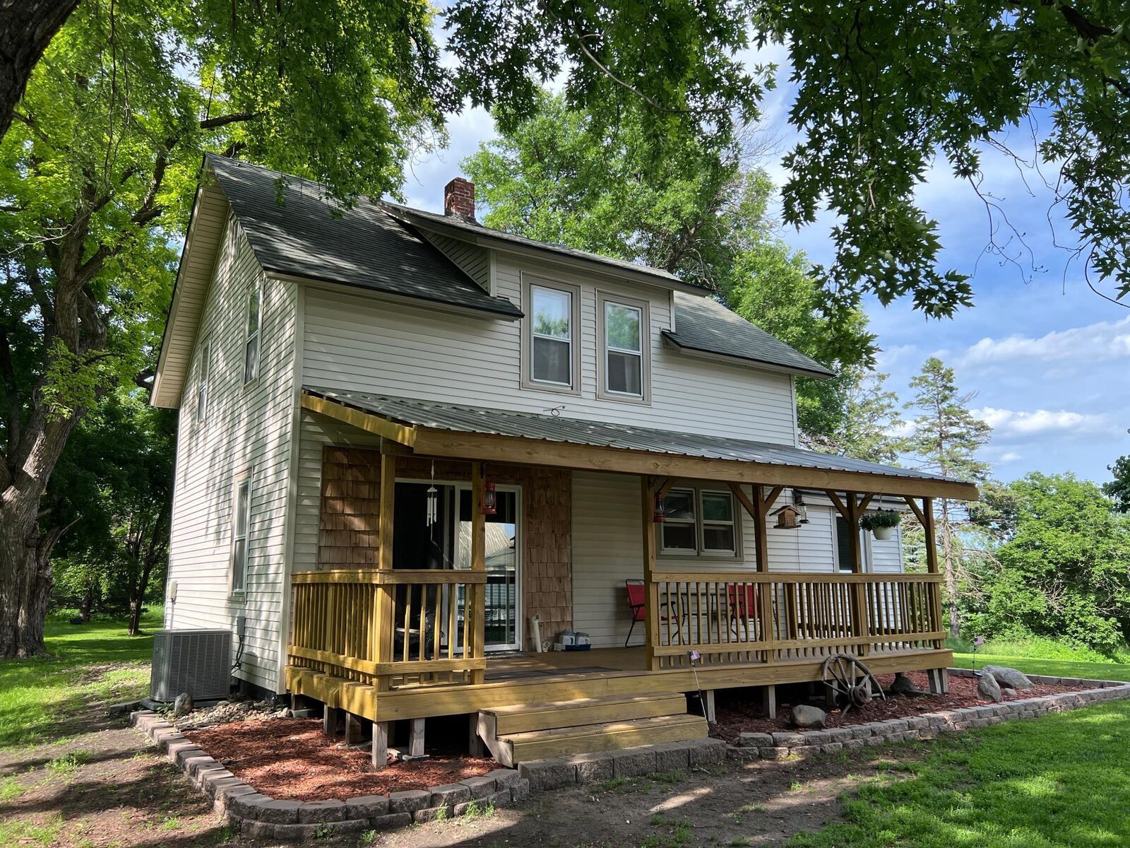 Property Photo: 355 20th Street SW MN 56215