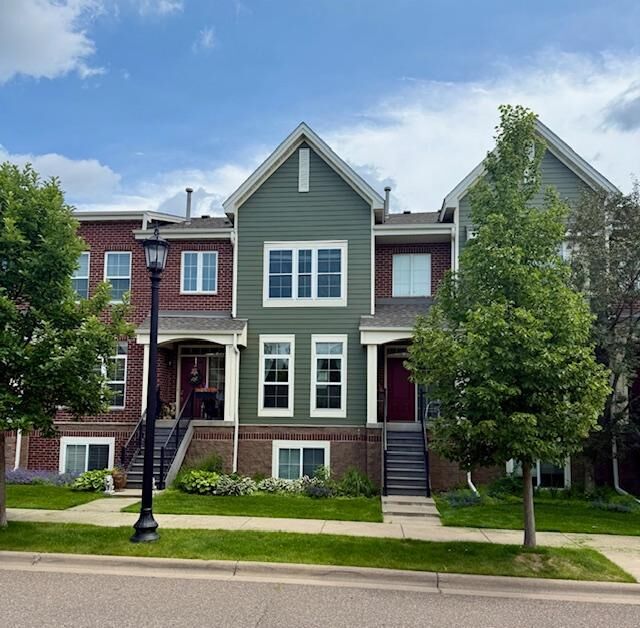 Property Photo:  8124 Oakview Lane N 47  MN 55369 