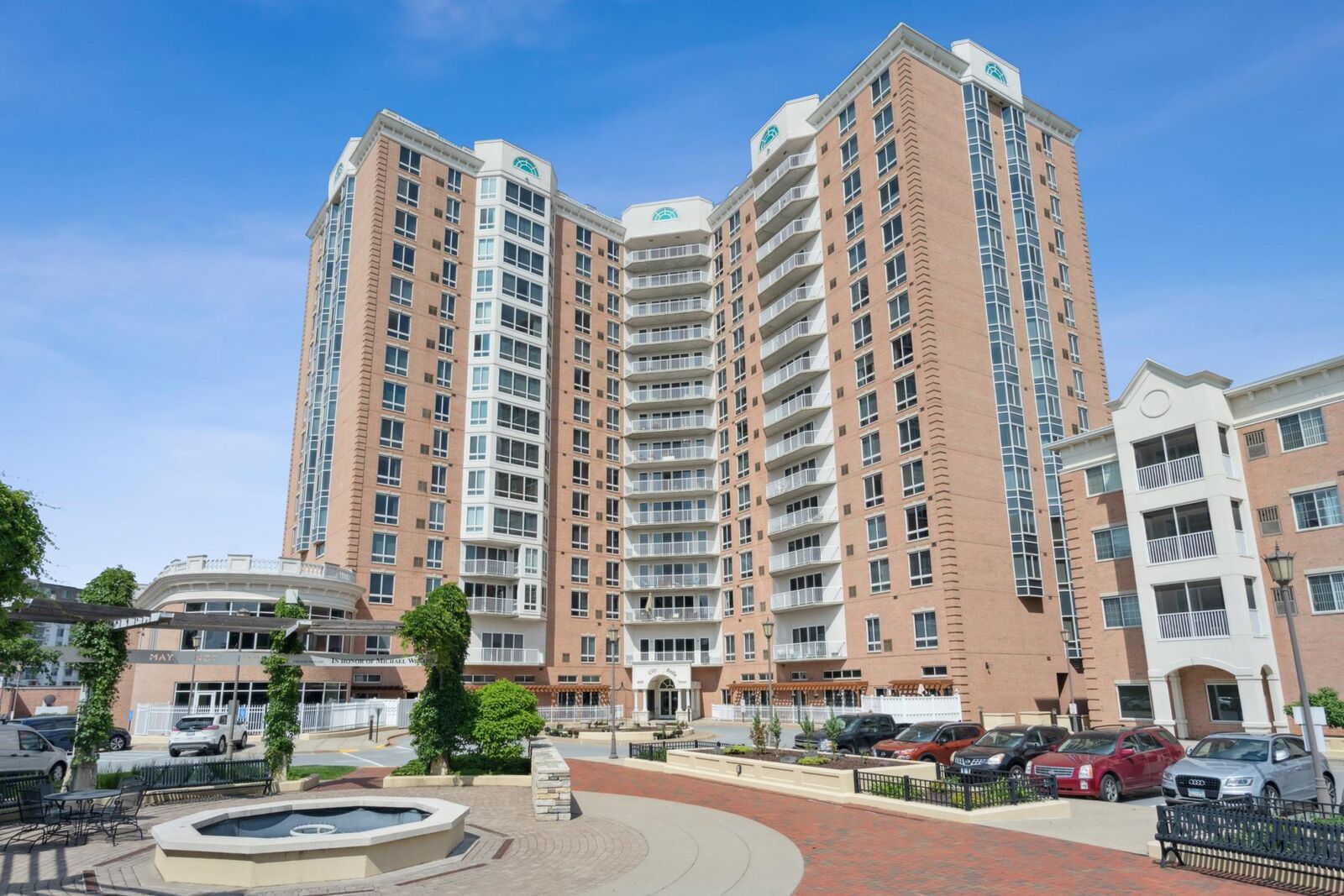 Property Photo: 6600 Lyndale Avenue S 503 MN 55423