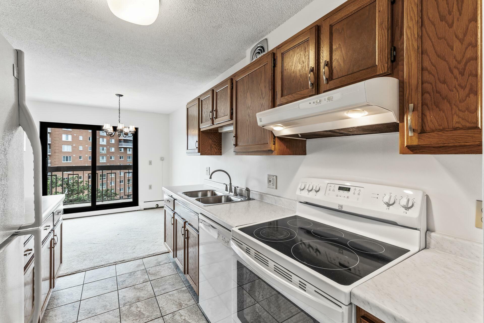 Property Photo:  6615 Lake Shore Drive S 900  MN 55423 