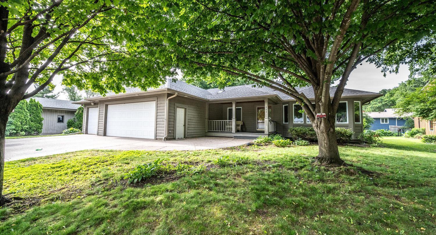 Property Photo: 705 Grundhoefer Court MN 55057