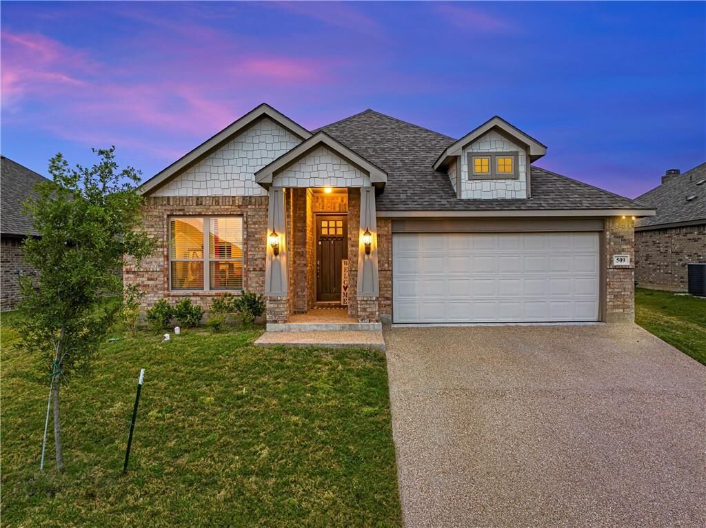 Property Photo: 509 Paso Fino Street TX 76706