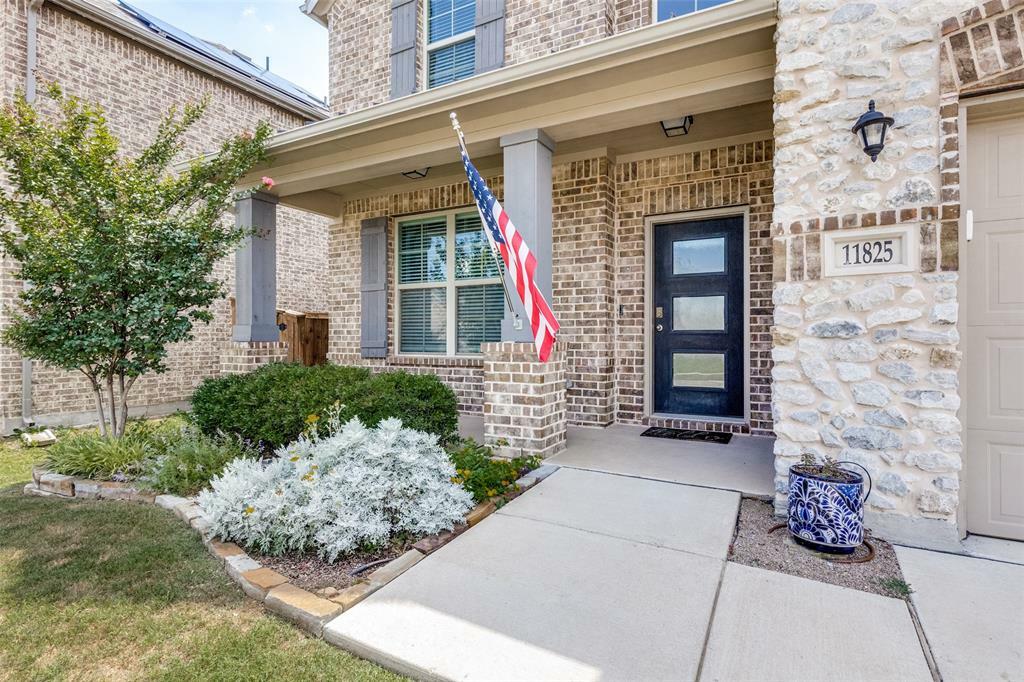 Property Photo: 11825 Wulstone Road TX 76052