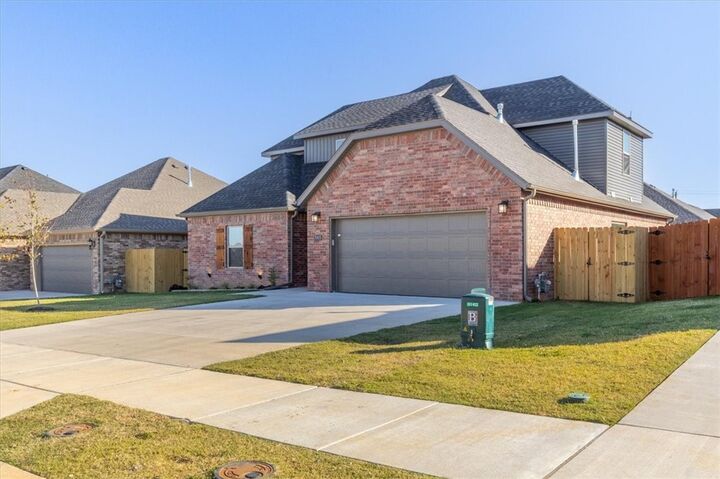 Property Photo:  7005 SW High Meadows Boulevard  AR 72713 