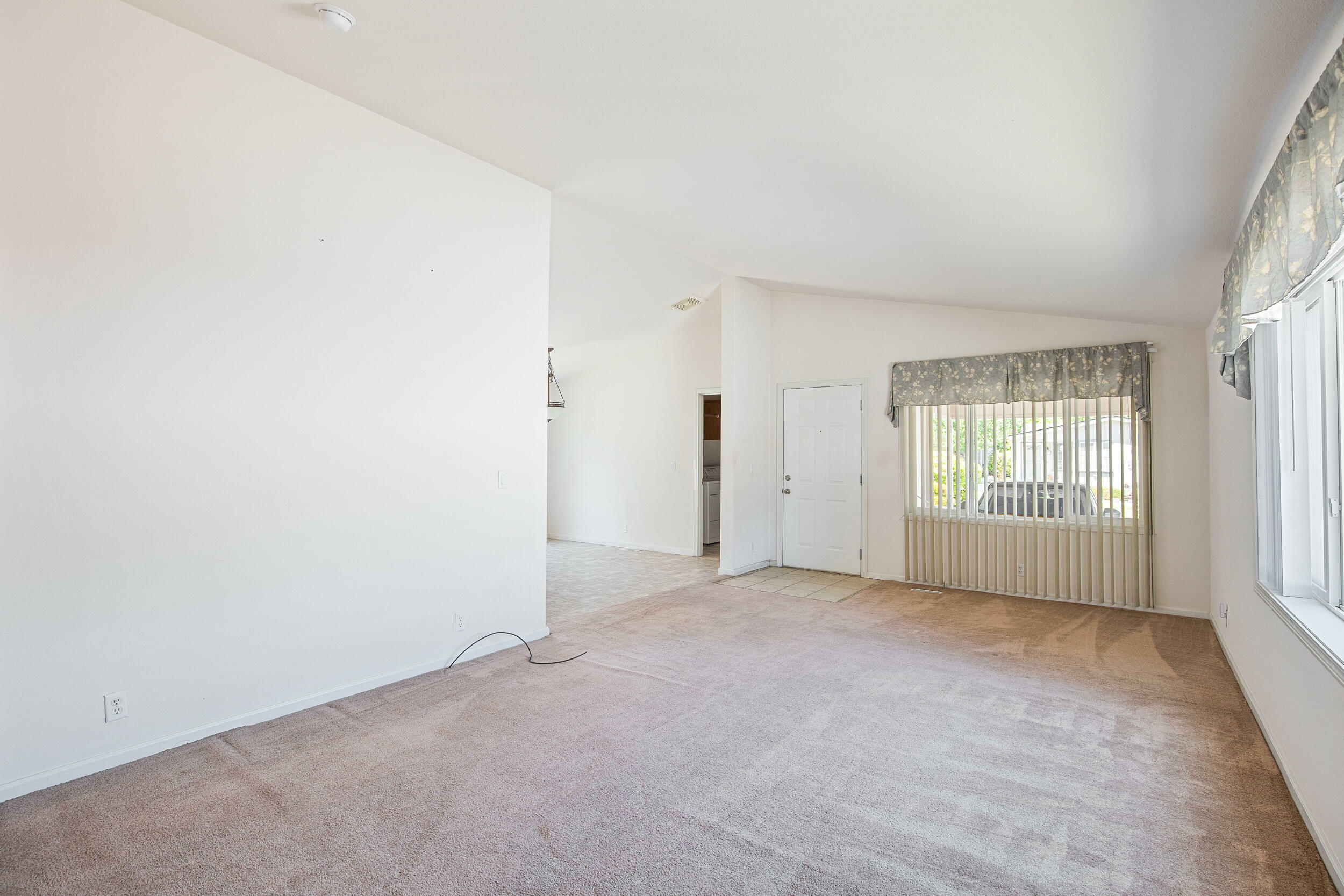 Property Photo: 107 NW Wrightwood Circle OR 97526