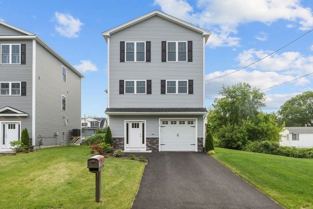 Property Photo: 15 Spadina RI 02889