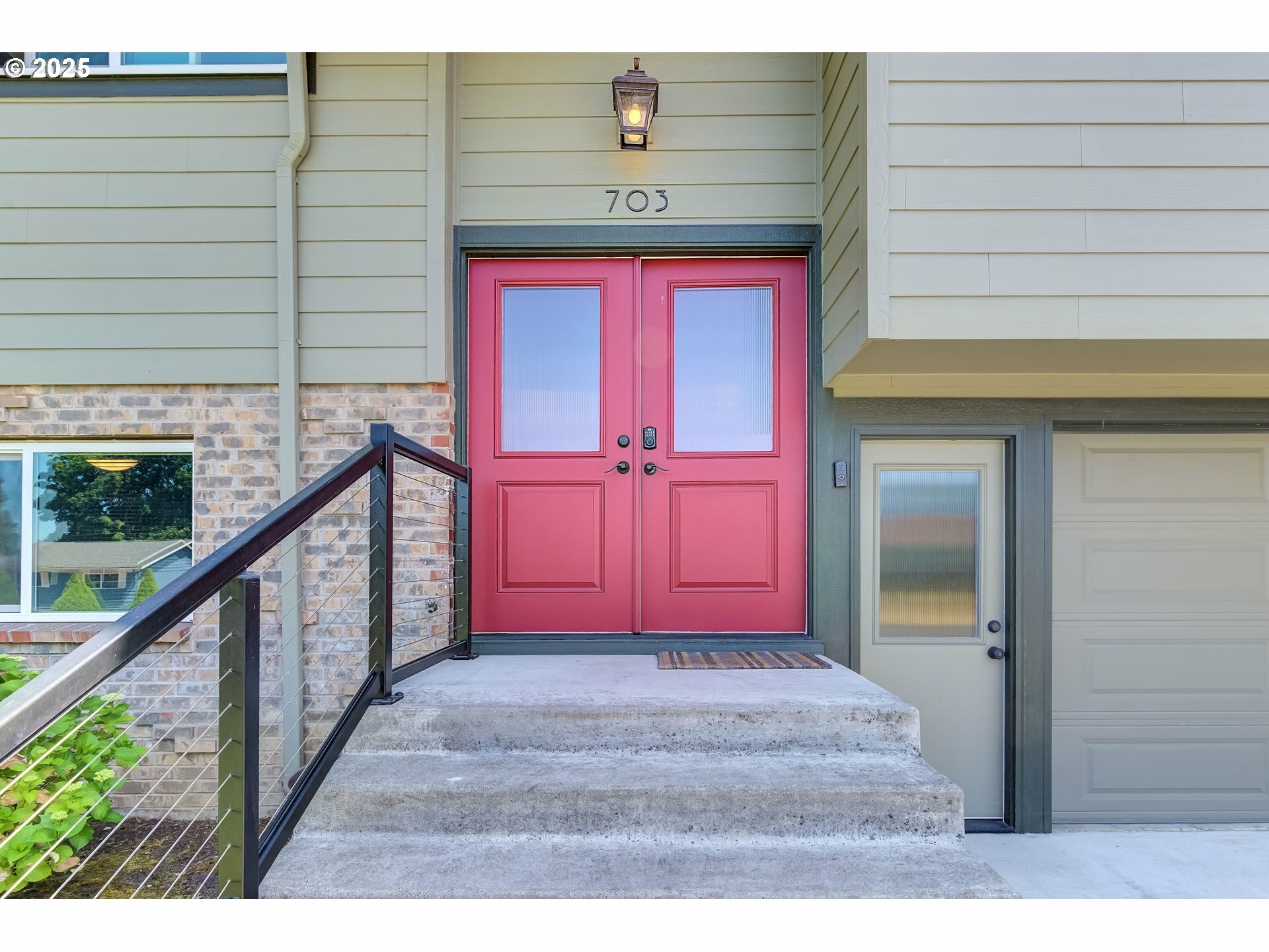 Property Photo:  703 NW 94th St  WA 98665 