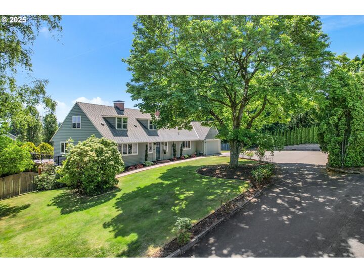 Property Photo:  14170 SW 119th Pl  OR 97224 