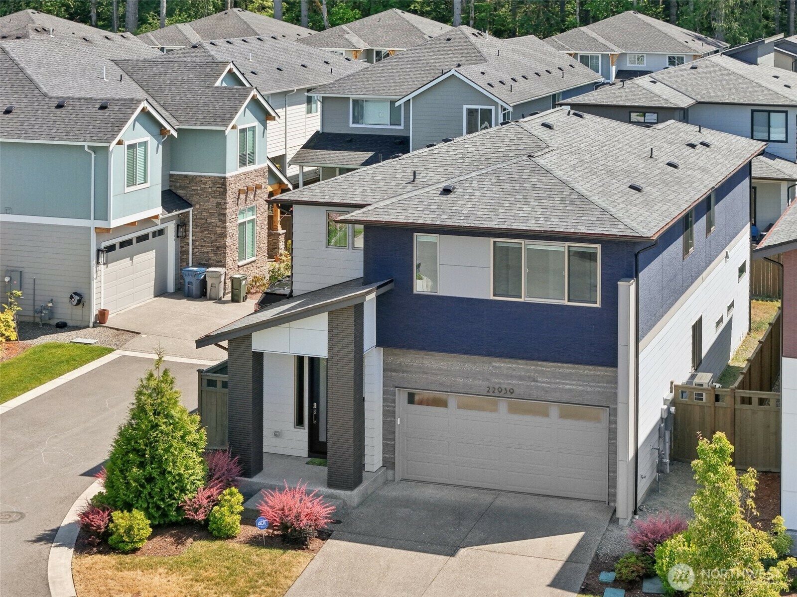 Property Photo: 22939 Poplar Ave SE WA 98010