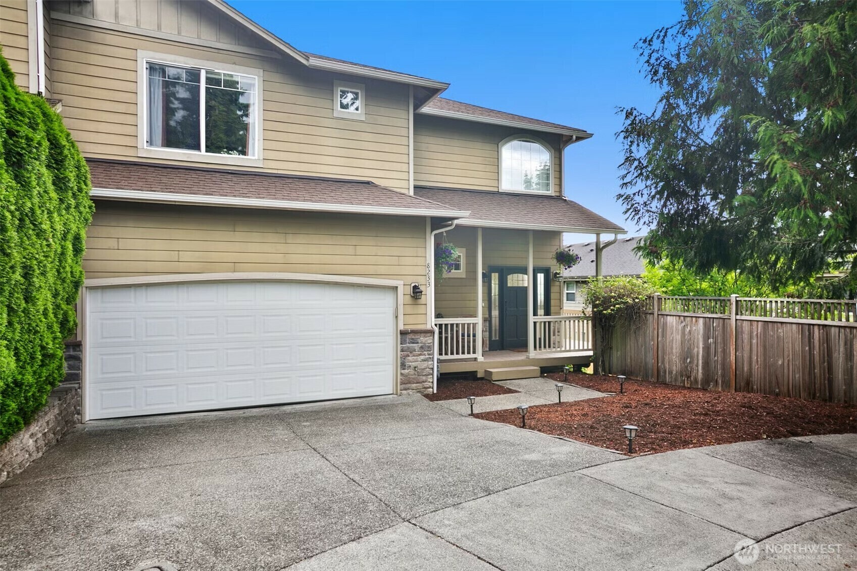 Property Photo: 8233 NE 163rd Place WA 98028