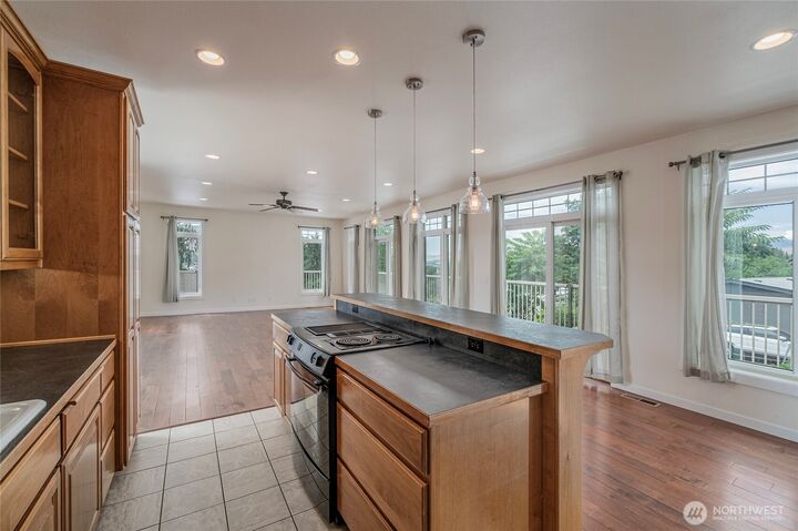 Property Photo:  96 NE 17th Street  WA 98802 