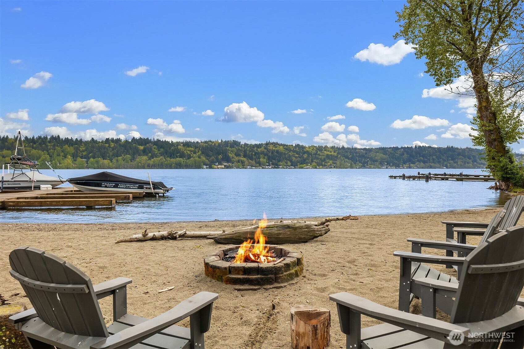 Property Photo: 3834 175th Avenue NE 209 WA 98052