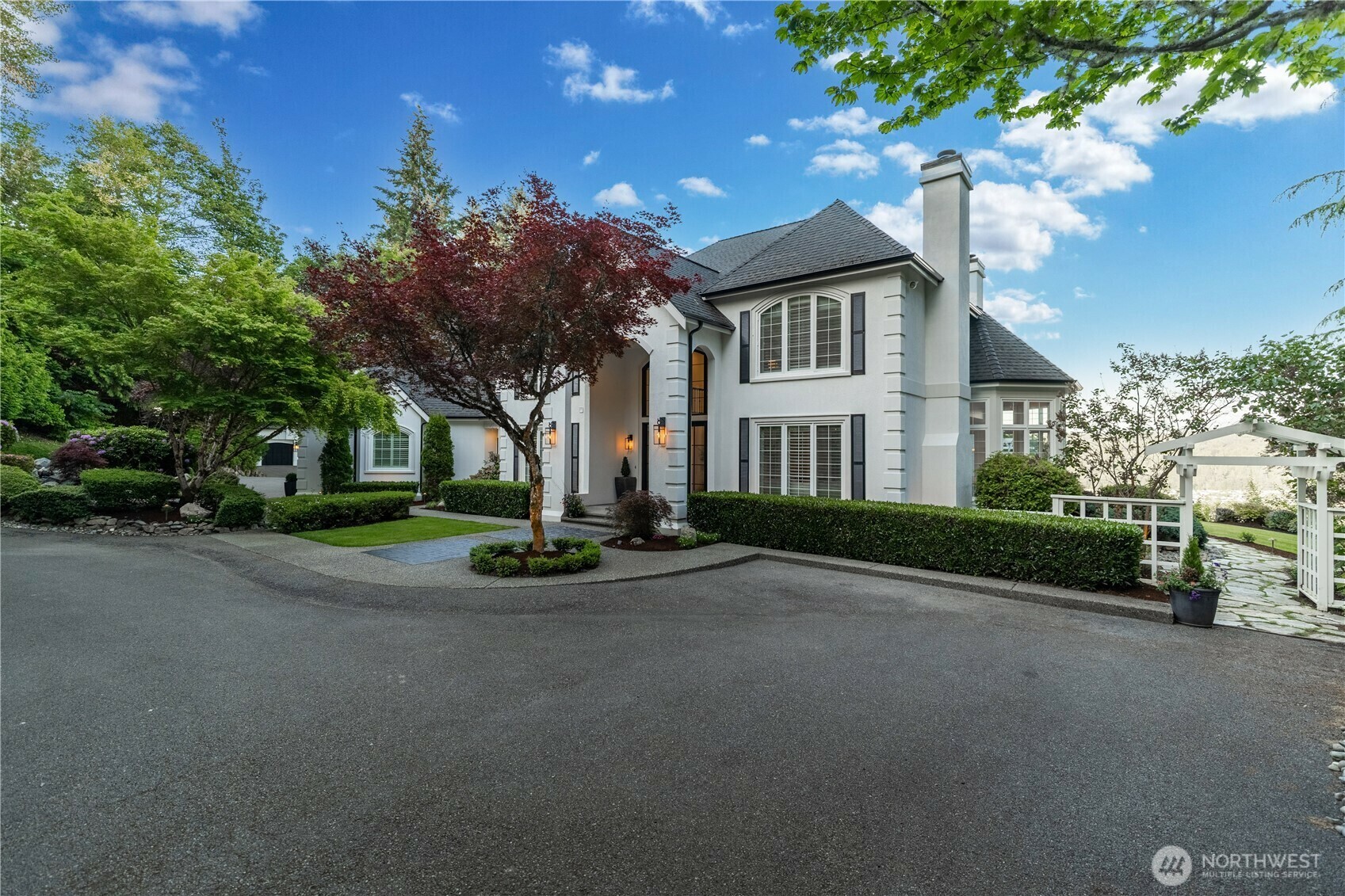 Property Photo: 15115 138th Avenue E WA 98374