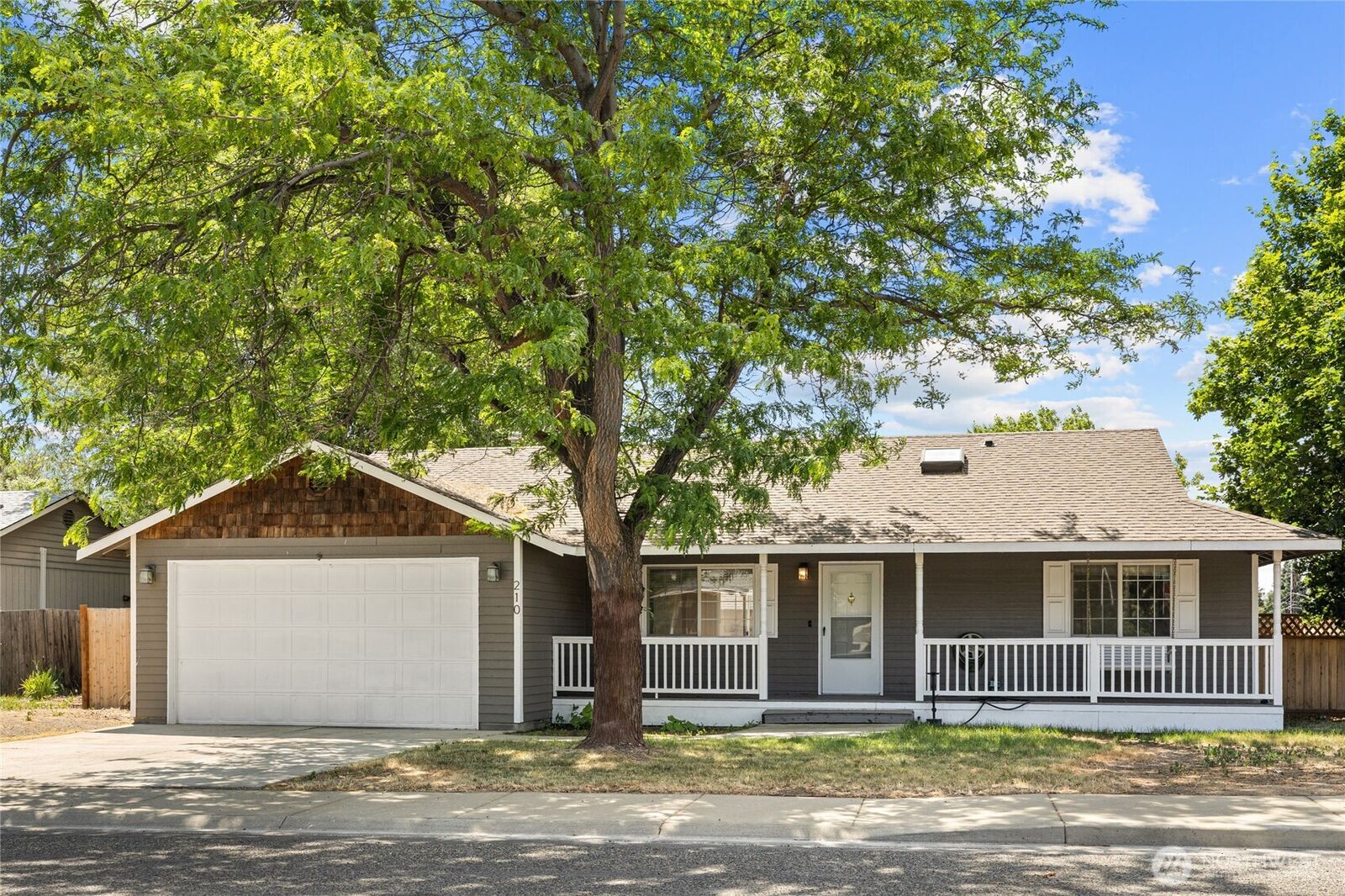 Property Photo:  210 W Mount Adams Court  WA 98926 