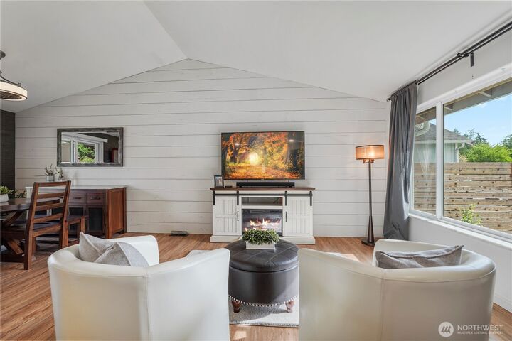 Property Photo: 28130 231st Place SE WA 98038