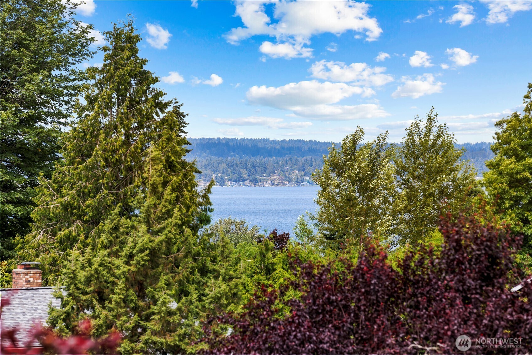 Property Photo: 6210 105th Avenue NE WA 98033