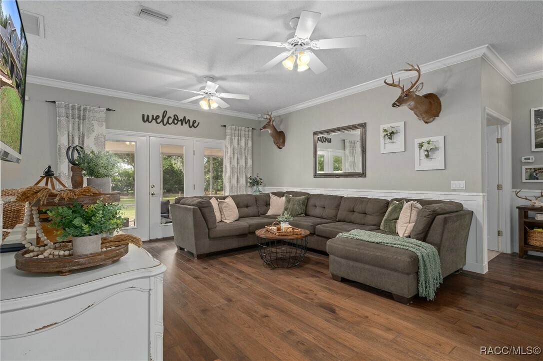 Property Photo: 8855 E Larlan Court FL 34450