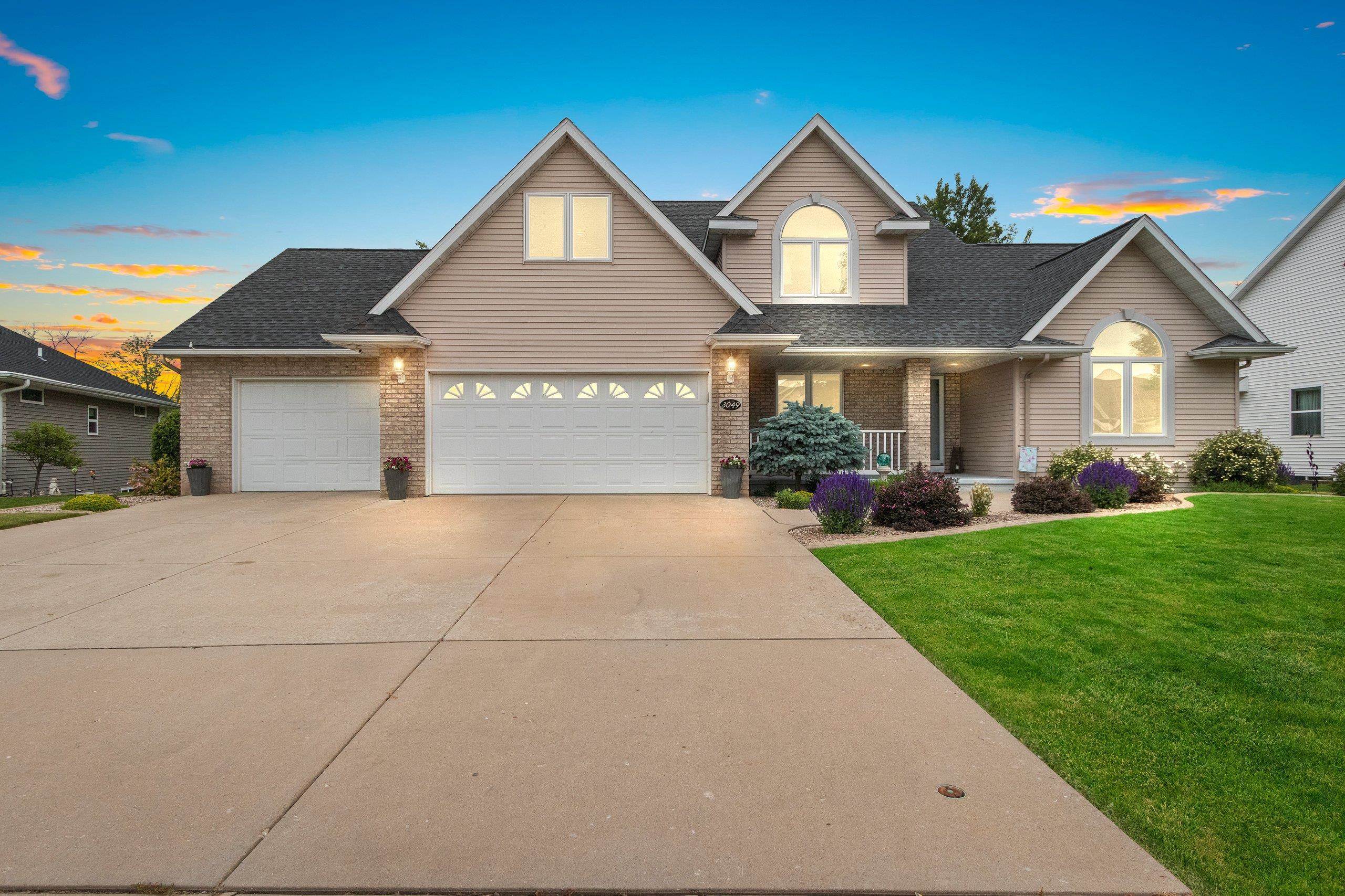 Property Photo:  3049 Saybrook Circle  WI 54311-4976 