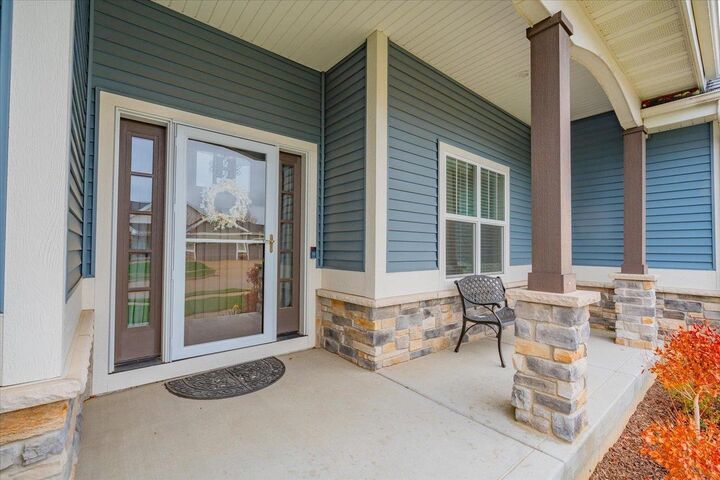 Property Photo:  824 Richard Way  WI 53597 