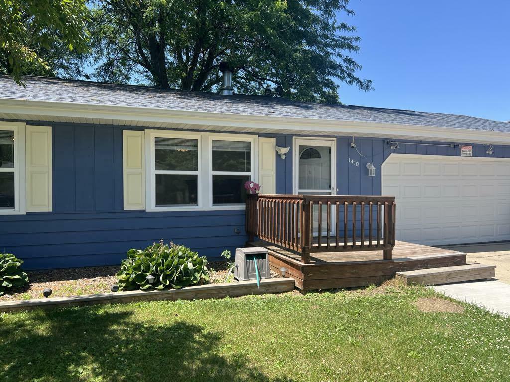 Property Photo: 1410 South Arch Street WI 53546