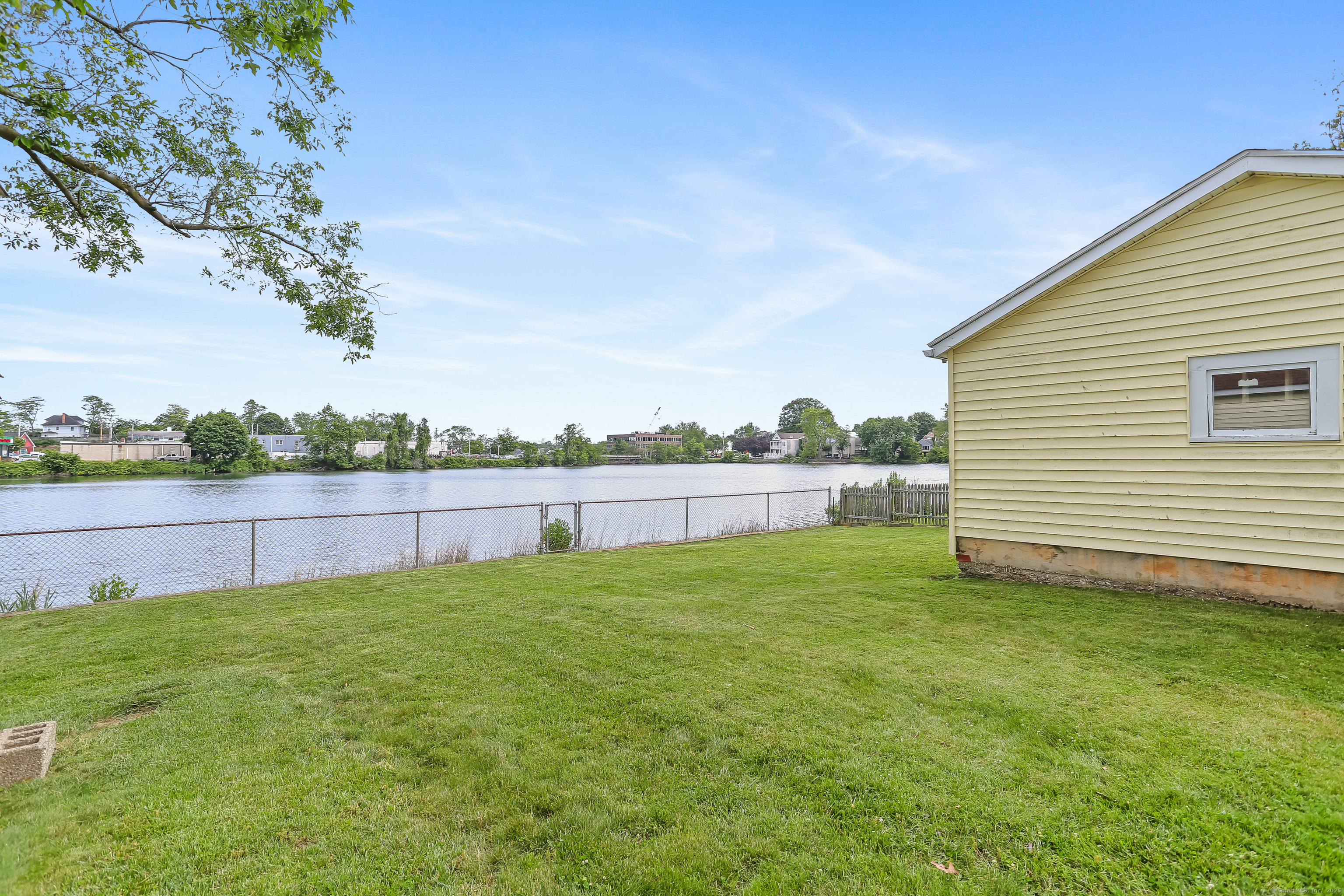 Property Photo: 96 Kenwood Avenue CT 06824