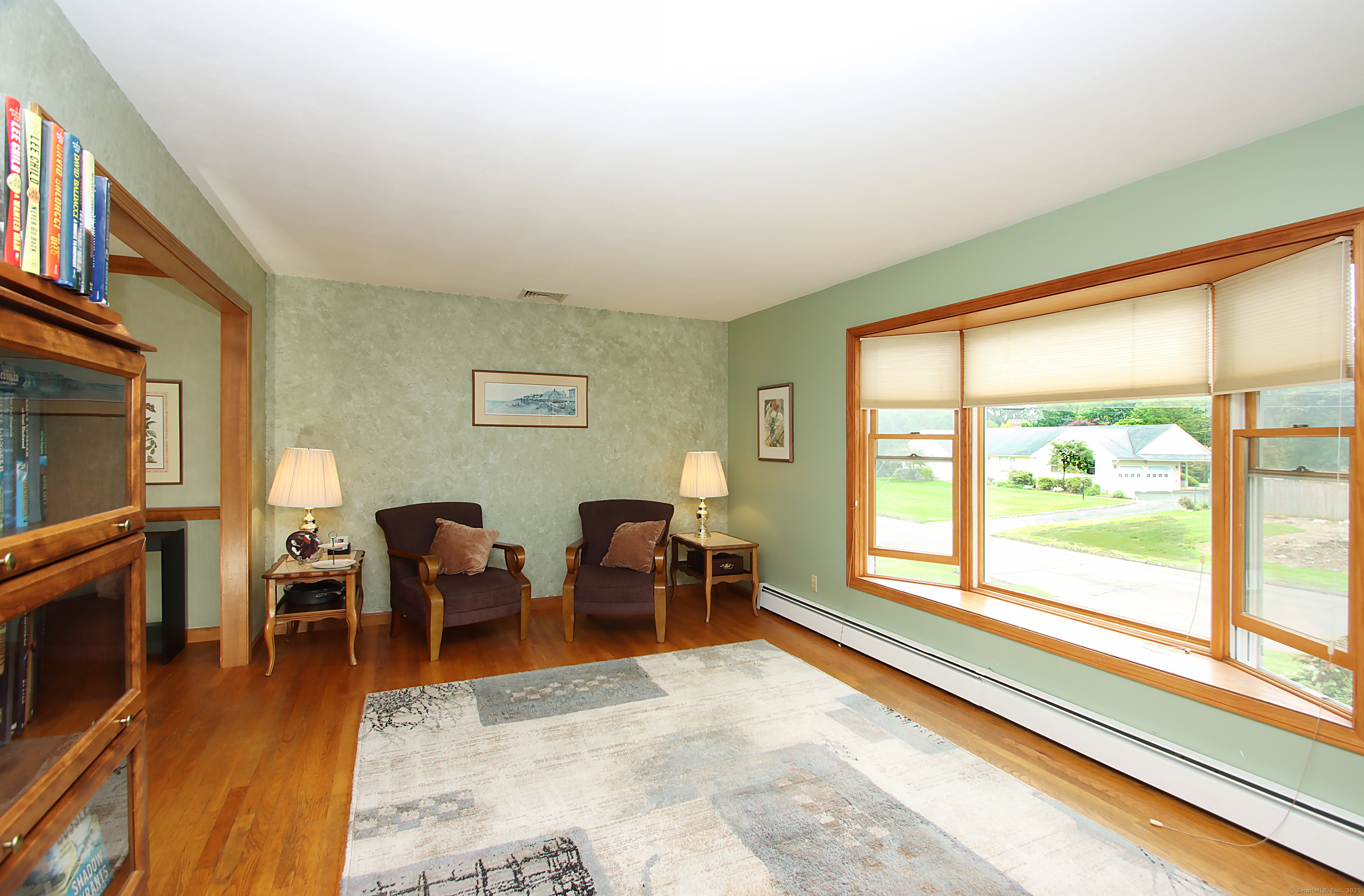 Property Photo: 43 Redwood Circle CT 06484