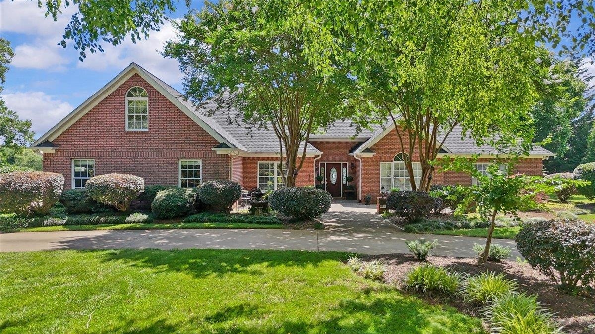 Property Photo: 126 Patti Court SC 29330