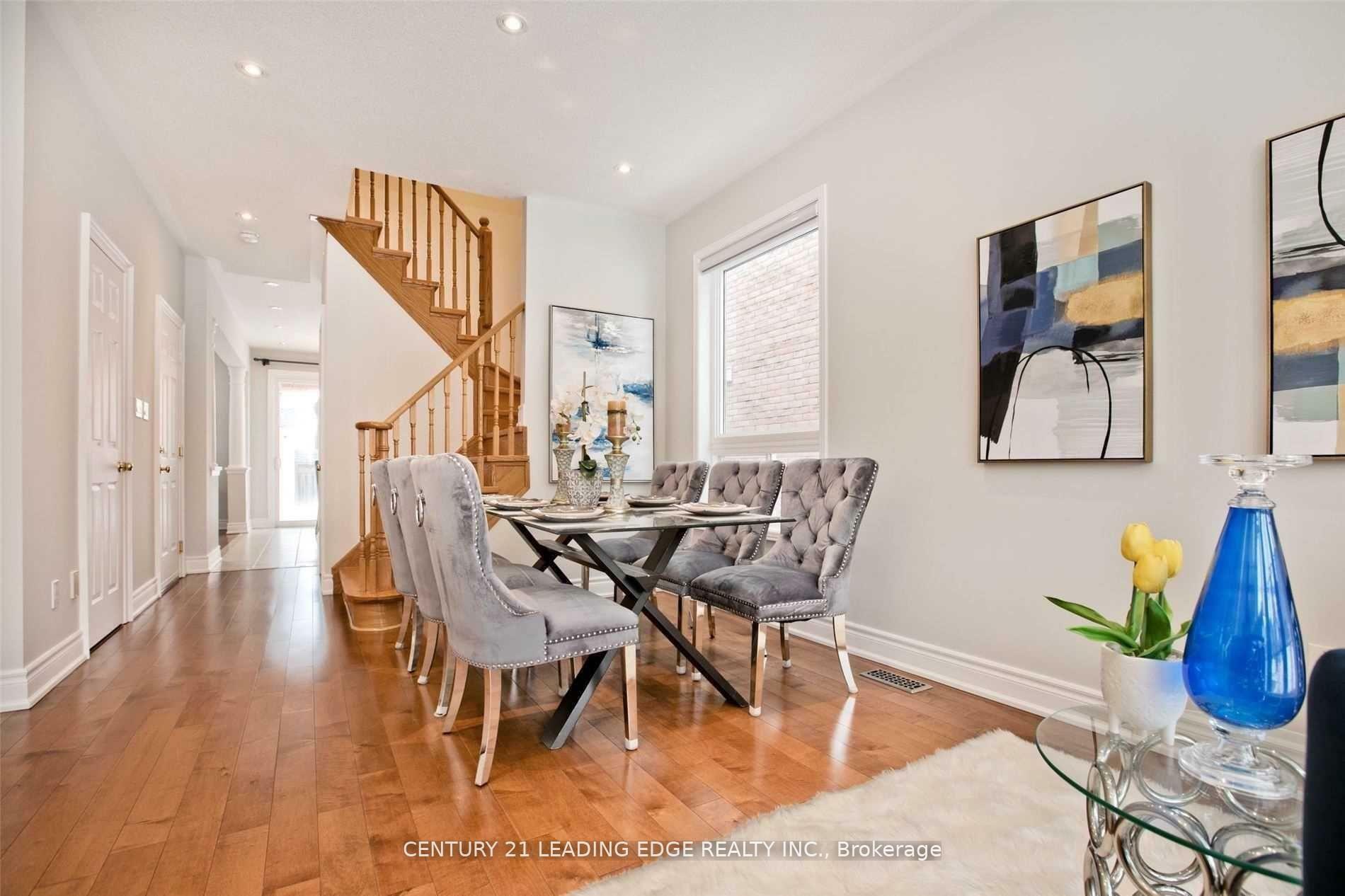 Property Photo:  40 Kentley Street  ON L6C 3G2 