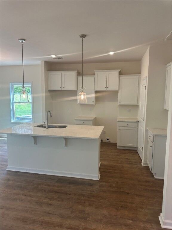 Property Photo:  220 Brown Circle  SC 29642 