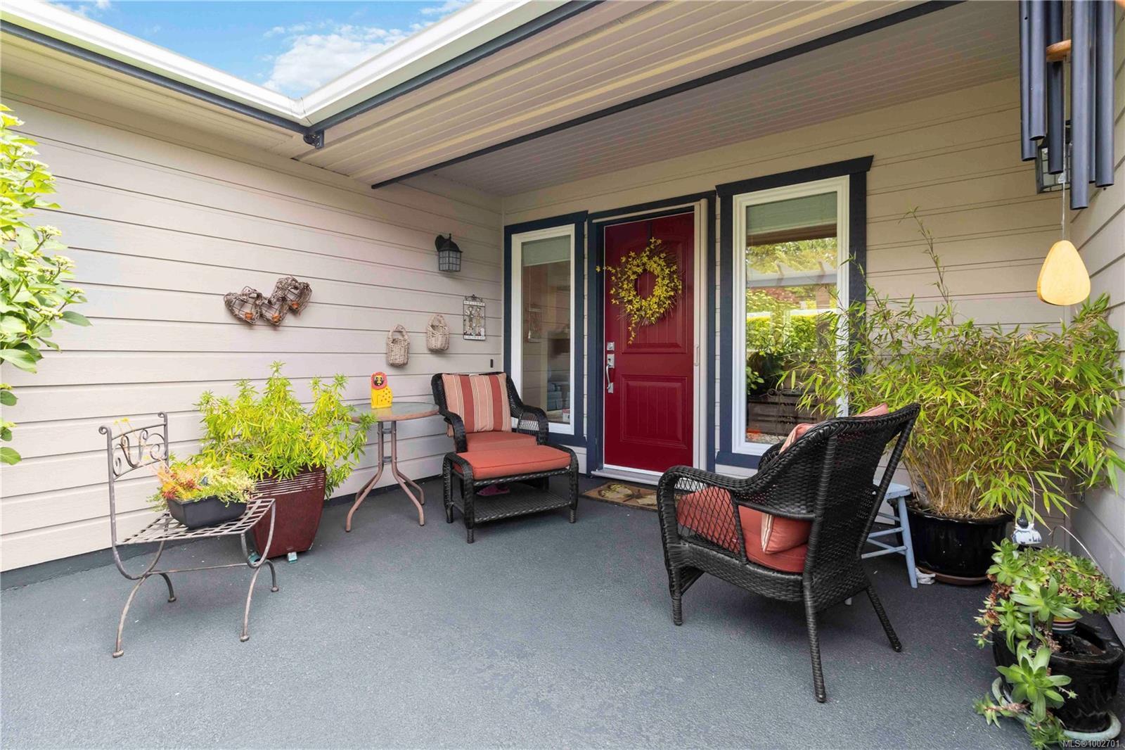 Property Photo: 2558 Ferguson Rd 16 BC V8M 1V7