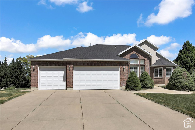 Property Photo:  4987 S 950 E  UT 84403 
