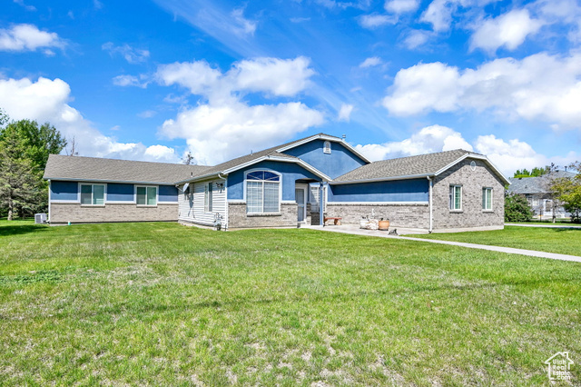 3139 N Pelican Dr  Farr West UT 84404 photo