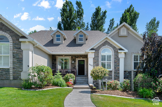 Property Photo: 352 E Maple Dr UT 84004