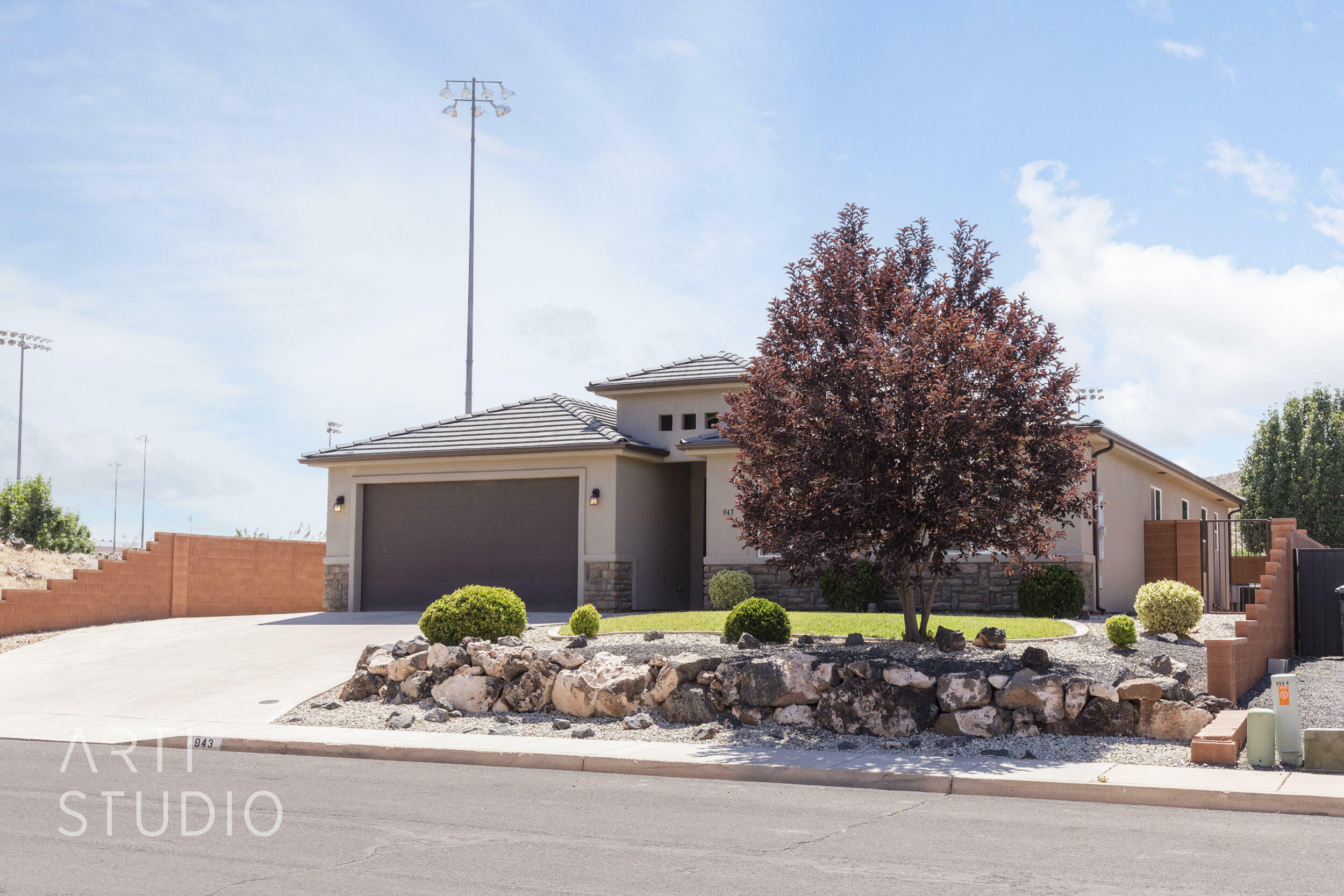 Property Photo:  943 N 100 W  UT 84737 