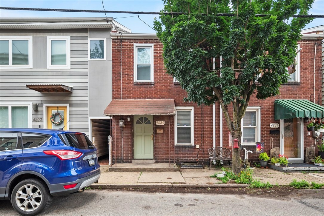 Property Photo: 4829 Hatfield St PA 15201