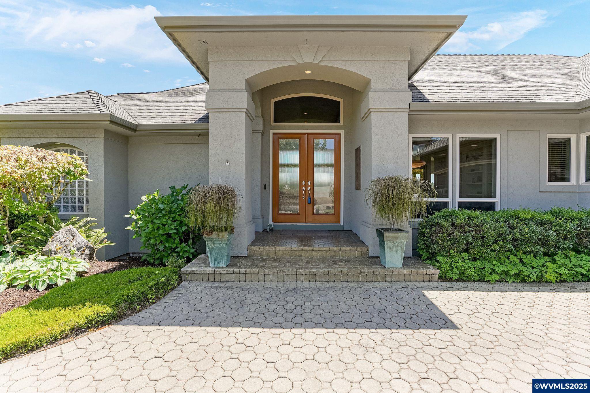 Property Photo:  770 Hazeltine Av SE  OR 97306 